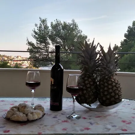 Annie Rogoznica (Sibenik-Knin)