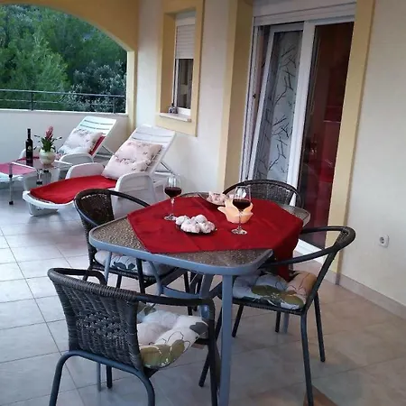 Annie Rogoznica (Sibenik-Knin)