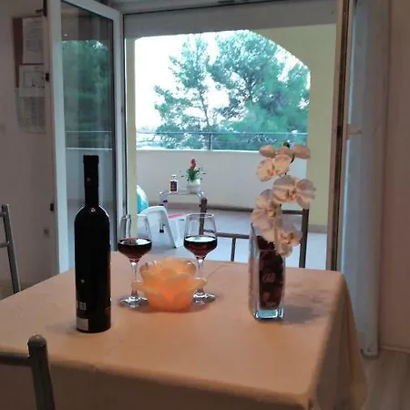 Annie Rogoznica (Sibenik-Knin)