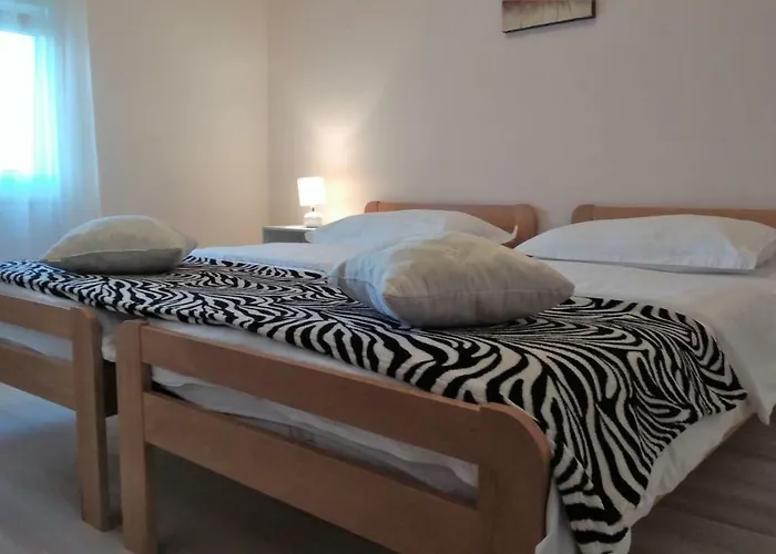 Annie Apartman Rogoznica